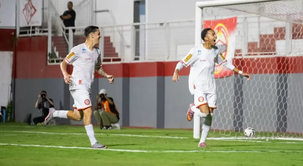 Tombense x São Bernardo – Onde assistir, horário e escalações!