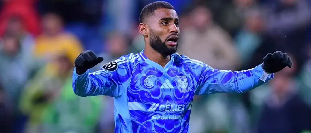 Joaquim em ação pelo Tigres (Foto: Divulgação-Concacaf)