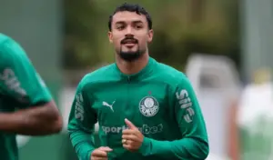 Jefté sofre lesão na coxa e amplia lista no DM do Palmeiras
