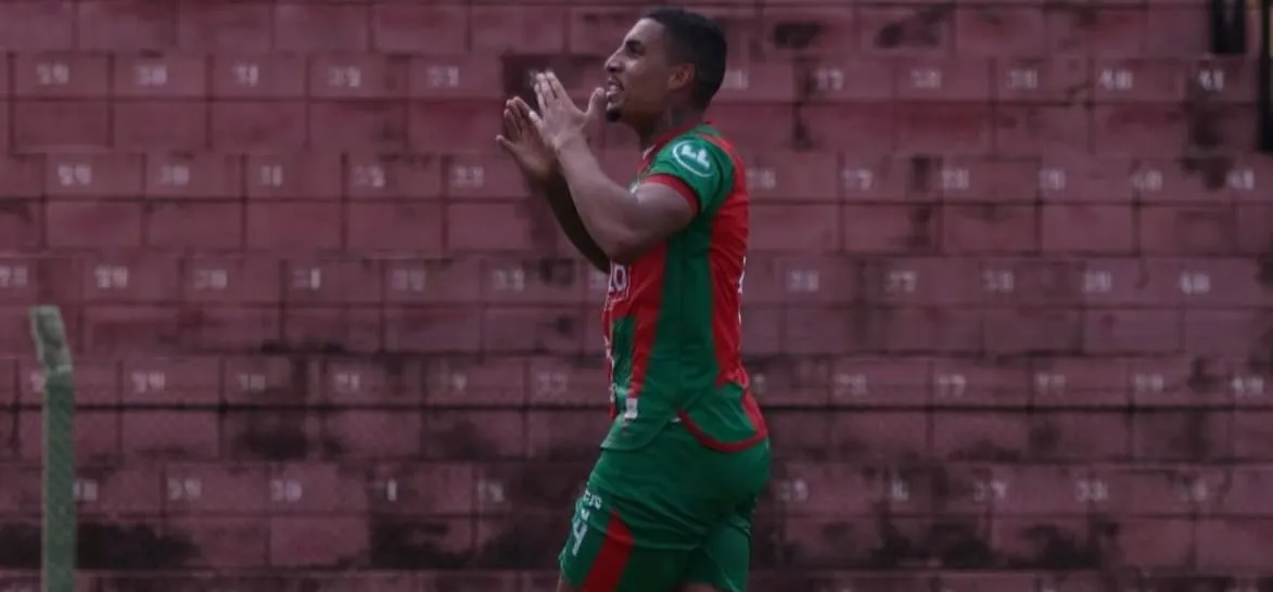 Joao Pedro Portuguesa Santista