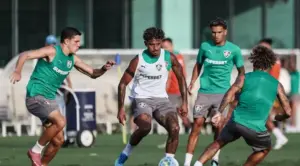 Fluminense encara desfalques antes de enfrentar o Santos