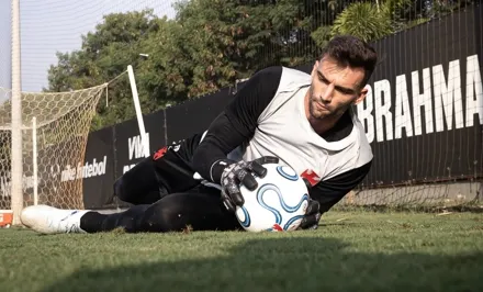 Vasco define estratégia para duelo na Sul-Americana