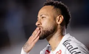 Pesquisa mostra Brasil dividido sobre convocação  de Neymar para Seleção