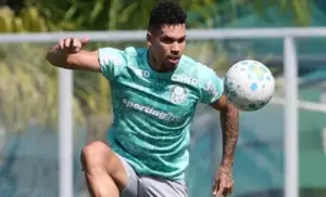 Palmeiras prepara Paulinho para atuar por mais tempo