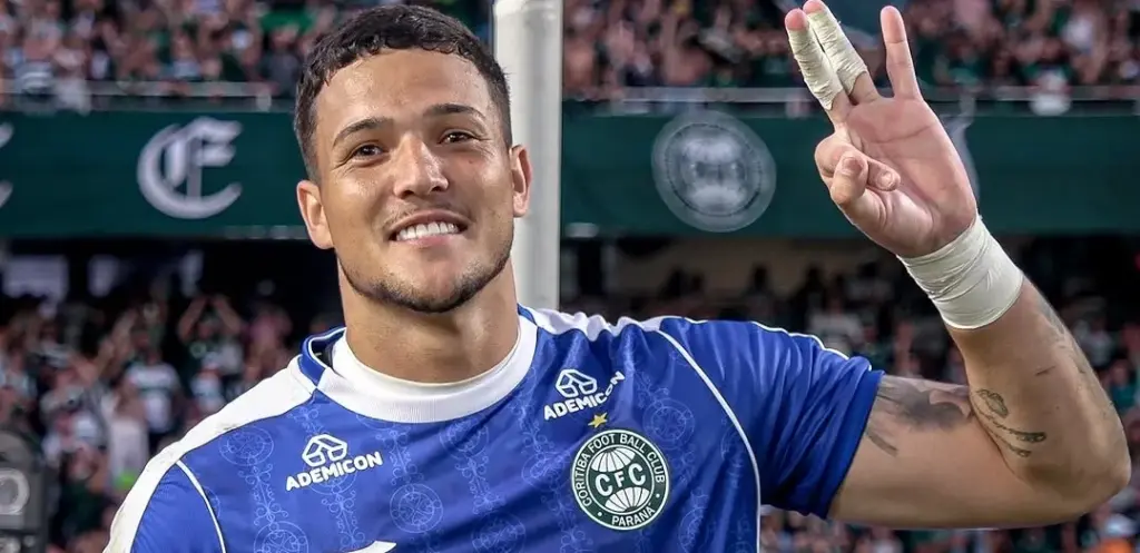 Pedro Rangel, goleiro do Coritiba (Foto: Luís Lisbôa-CFC)