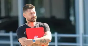 Internacional recebe visita de ídolo antes do Gre-Nal