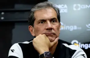 Ponte Preta demite diretor de marketing