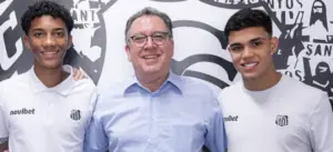 Santos oficializa renovações de contrato a longo prazo com promessas