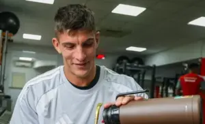 Lesão de Rochet agrava crise no gol do Internacional