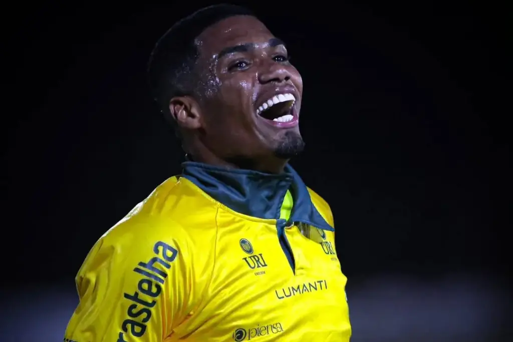 Ypiranga-RS 3 x 0 Anápolis-GO - Vitória para dormir na liderança da Série C