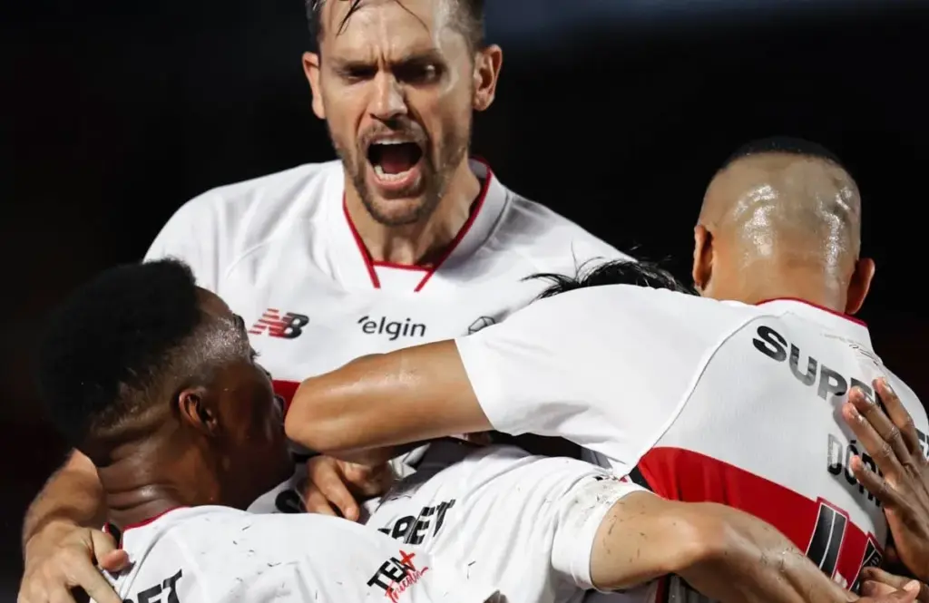 BRASILEIRÃO: São Paulo vice-líder e Botafogo vence clássico de virada