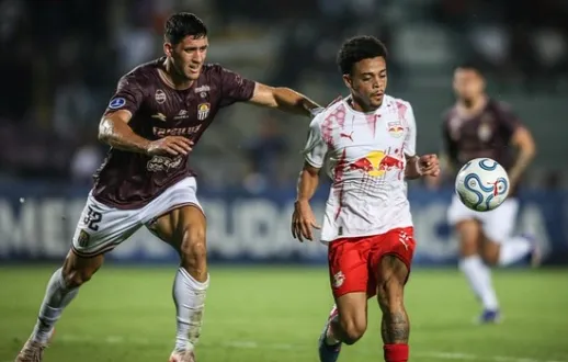 Red Bull Bragantino perde na estreia na Sul-Americana