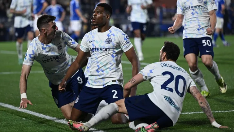 Inter se isola na liderança do Italiano