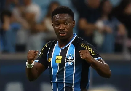 Amuzu anotou o gol do Grêmio no fim