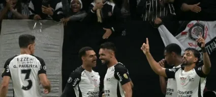 Corinthians vence mais uma na Libertadores
