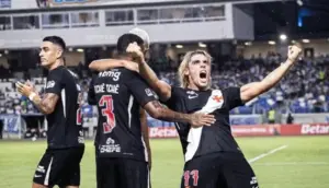 Vasco: Spinelli celebra fim de jejum em vitória na Copa do Brasil