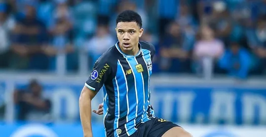 Zagueiro do Grêmio pode pegar punição de até 12 jogos