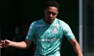 Vitor Roque avança em recuperação no Palmeiras