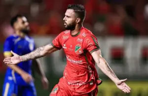 Velo Clube-SP 2 x 0 Sampaio Corrêa-RJ - Galo vence a primeira na Série D