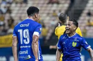 Nacional-AM x Paysandu-PA - Onde assistir, horário e escalações!