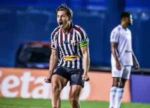 Anápolis-GO 3 x 1 Figueirense-SC - Vira-vira na estreia de Evaristo Piza