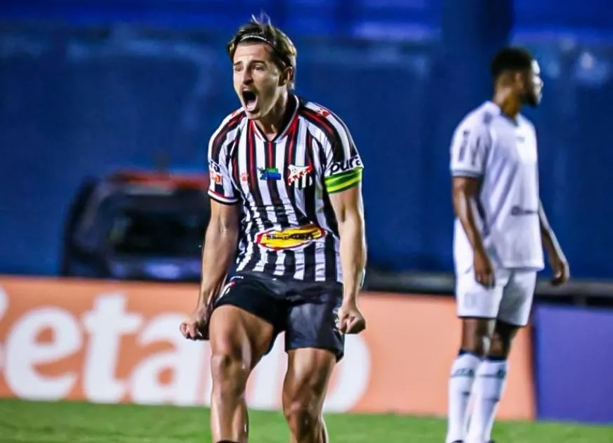 Anápolis vence Figueirense Série C