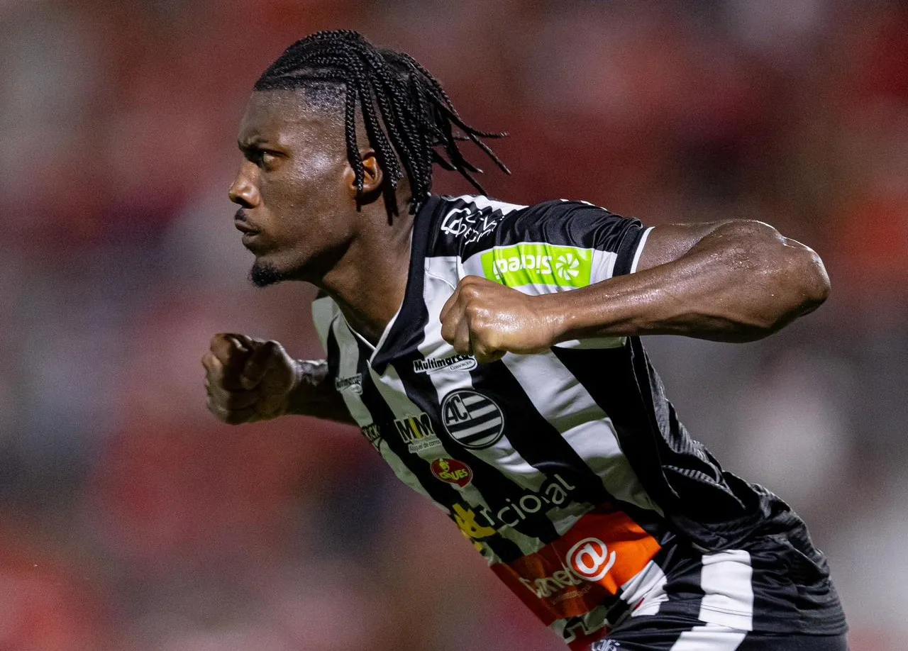 Athletic supera CRB virada Série B