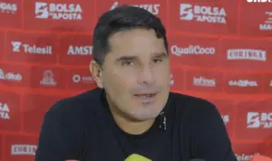 Barroca recebe respaldo da diretoria após derrota pelo CRB
