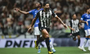 Limite de 12 jogos para trocar de clube no Brasileirão antecipa mercado