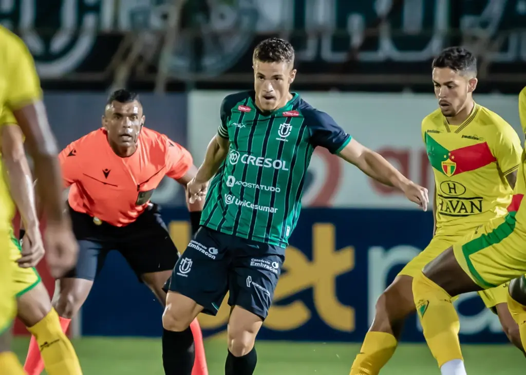 Maringá-PR 2 x 3 Brusque-SC – Marreco finda 100% tricolor na Série C