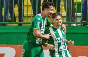 Chapecoense 2 x 1 América-MG - Líder da Sul-Sudeste