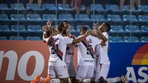 Ferroviário-CE 1 x 0 Jacuipense-BA - Ferrão embala na Copa do Nordeste