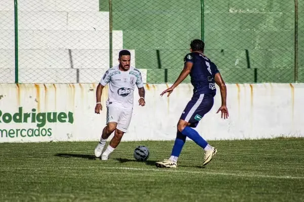Sousa-PB x Juazeirense-BA - Onde assistir, horário e escalações 2 Gianlucas dúvida Sousa Juazeirense