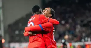 LIGA DOS CAMPEÕES: PSG supera Liverpool com dois de Dembelé