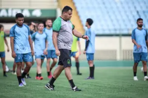 Leston Júnior valoriza trabalho no Floresta-CE após revés