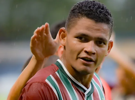 Fluminense-PI 3 x 2 Piauí-PI - Flumenense vense o classico e é lider