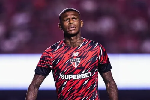 Diretor de futebol detona o sumiço de Arboleda no São Paulo