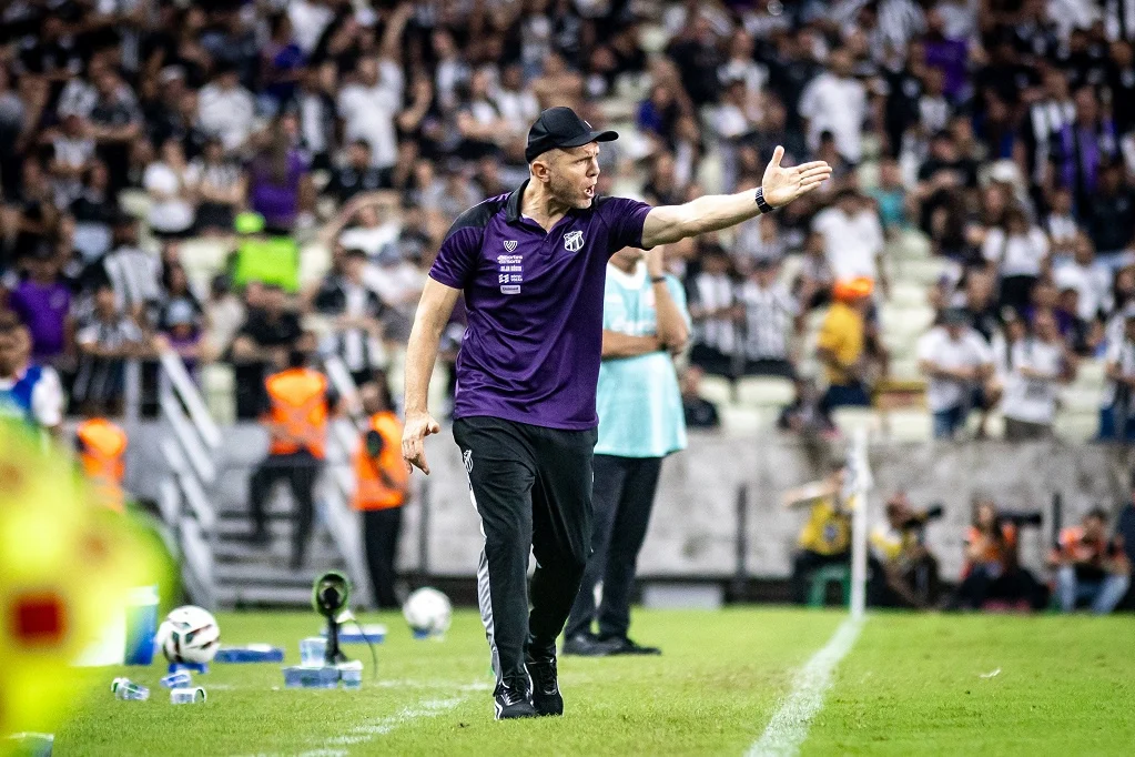 Mozart mudanças escalação Ceará