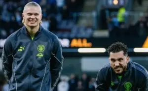 City rebaixa o Burnley e assume topo da Premier League