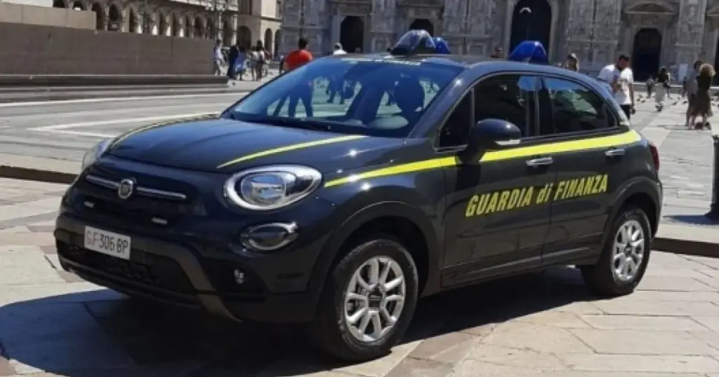 Políciafinanceira Itália rede prostituição