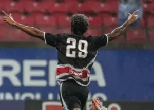 Santa Cruz-PE 1 x 0 Itabaiana-SE - Vitória simples em estreia caótica na Série C