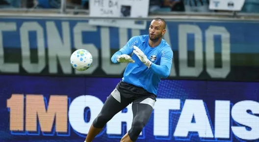 Weverton evita derrota, mas Grêmio vive jejum no Brasileirão