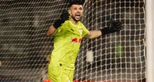 Tiago Volpi destaca força coletiva em vitória do Bragantino