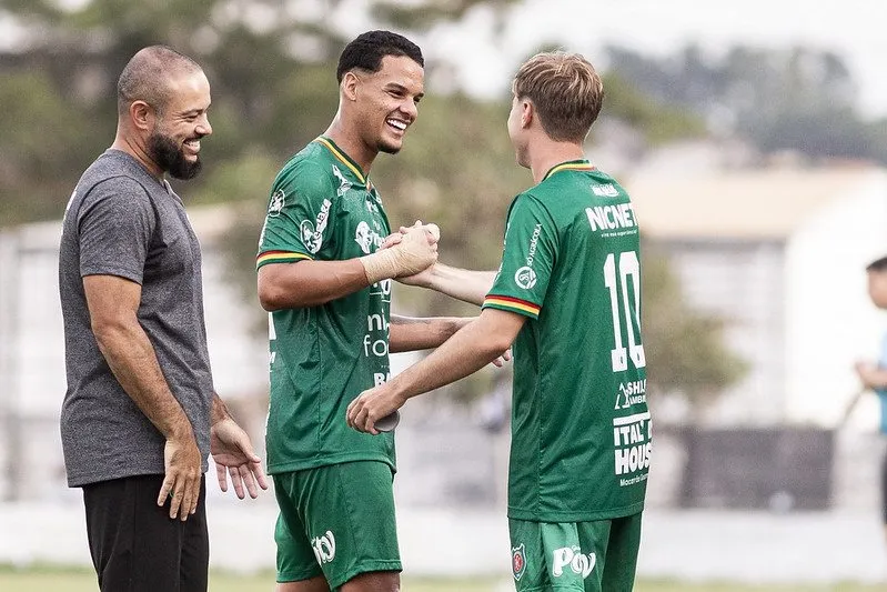 Comercial confirma retornos de DVD e Gabriel Chiari para Copa Paulista (Foto: Divulgação)