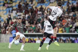 Fluminense 2 x 2 Vitória - Tricolor busca empate no fim, mas segue longe do Palmeiras
