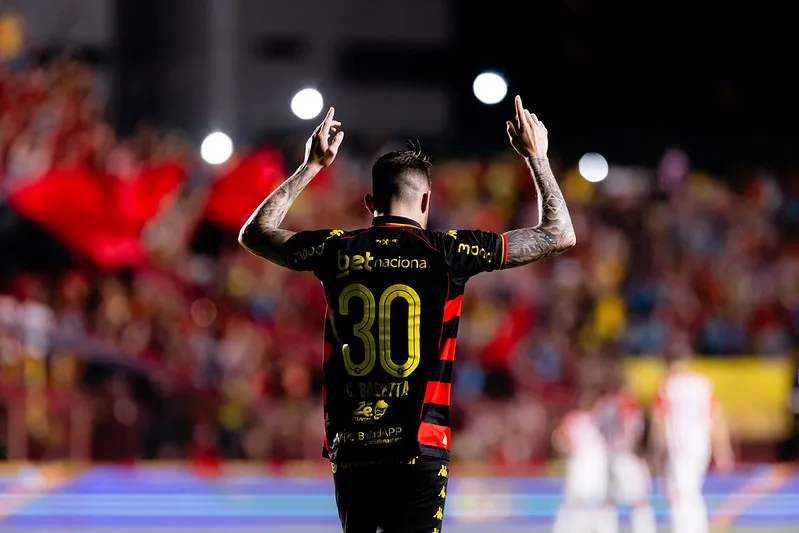 Sport vence Náutico por 2 a 0 e assume a liderança da Série B (Foto: Paulo Paiva / Sport Recife)