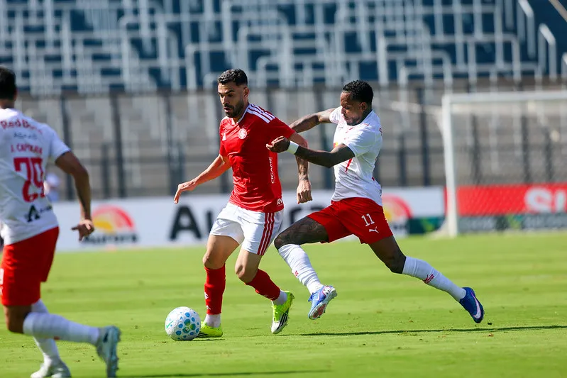 O Red Bull Bragantino venceu o Internacional por 3 a 1 na manhã deste domingo (31), no Estádio Cícero de Souza Marques (Foto: Divulgação)