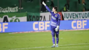 Criciúma monitora situação física de goleiro antes da rodada