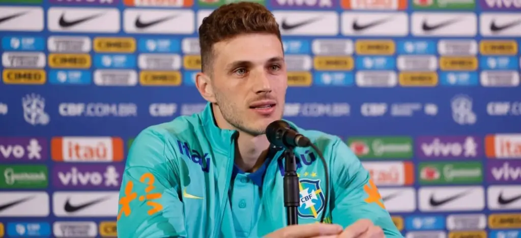 Bento se manifesta após ficar fora da Copa: ‘Não acabou por aqui’