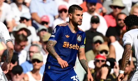 Bruno Guimaraes deixa jogo e preocupa selecao